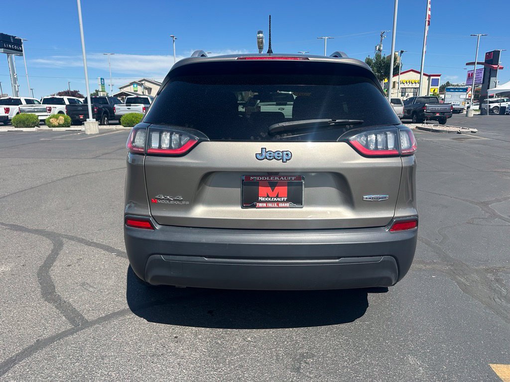 Used 2020 Jeep Cherokee Latitude AWD/4WD image 6