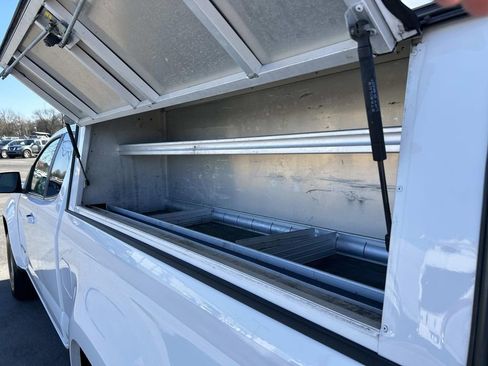 Used 2018 Chevrolet Colorado W/T w/ WT Convenience Package image 16