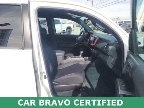 Used 2020 Toyota Tacoma TRD Sport image 28