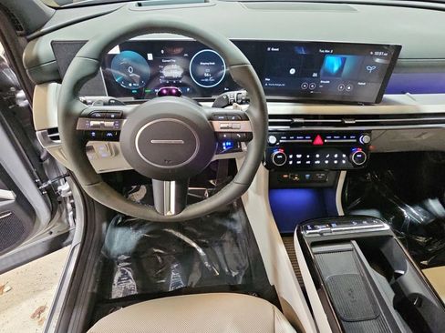 New 2026 Hyundai Tucson Limited image 17