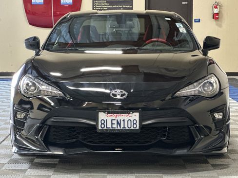 Used 2019 Toyota 86 image 9