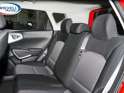 Used 2024 Kia Soul LX FWD image 16