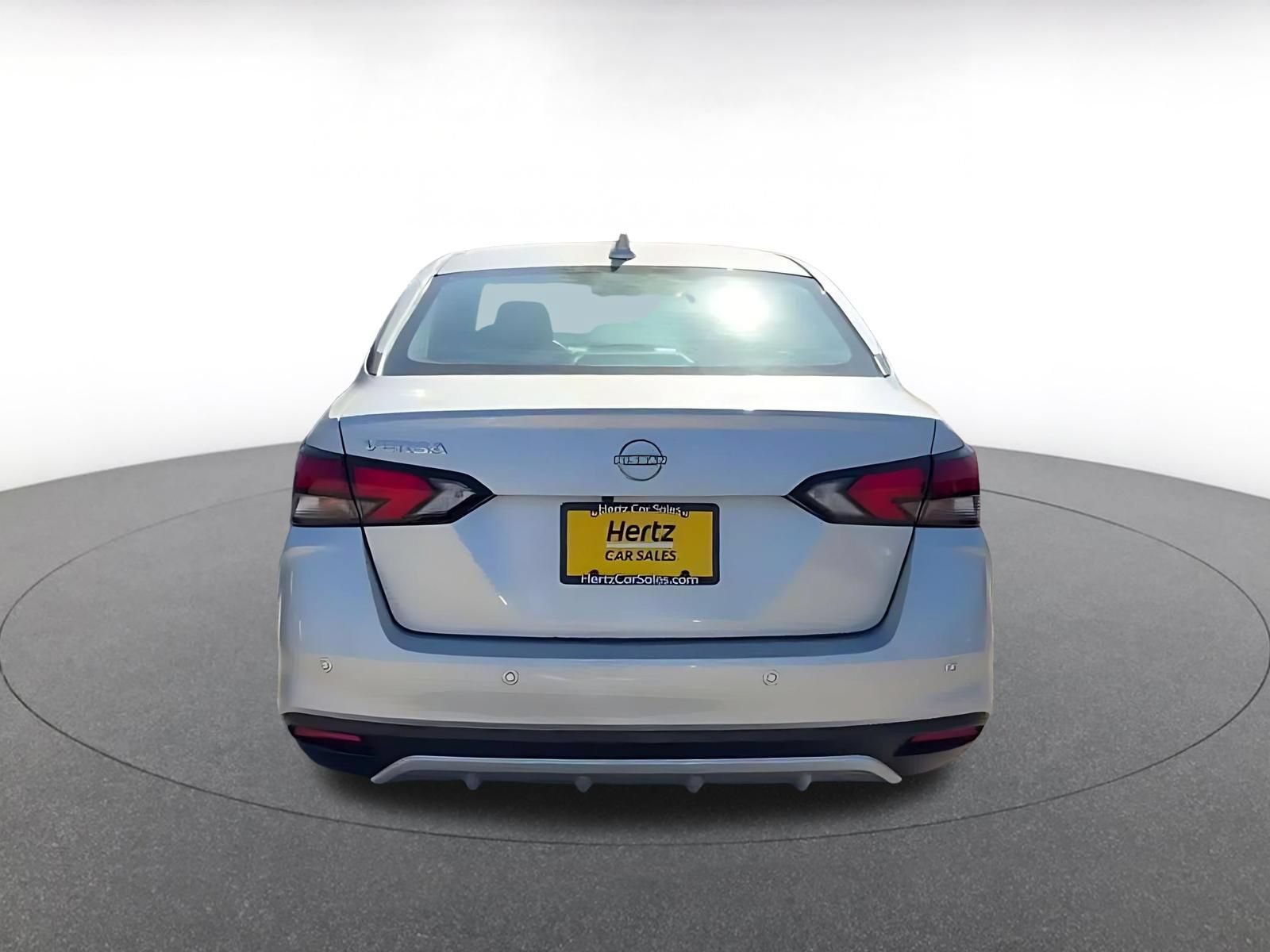 Used 2025 Nissan Versa SV FWD image 12