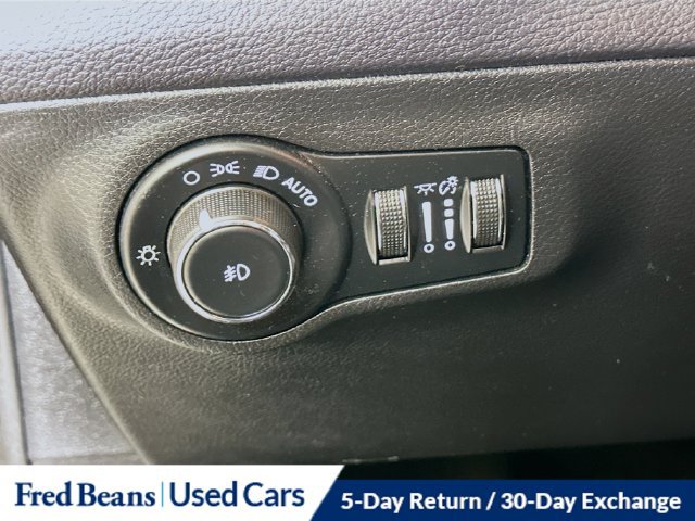 Used 2018 Jeep Compass Latitude w/ Popular Equipment Group AWD/4WD image 15
