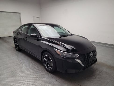 Used 2025 Nissan Sentra SV FWD image 13