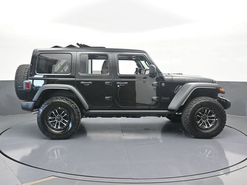 Used 2025 Jeep Wrangler Unlimited Sport AWD/4WD image 7