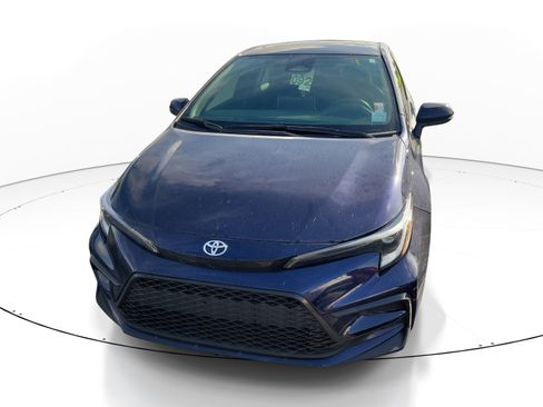 Used 2025 Toyota Corolla XSE FWD image 2