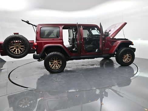 Used 2022 Jeep Wrangler Unlimited Rubicon w/ Trailer Tow Package image 77