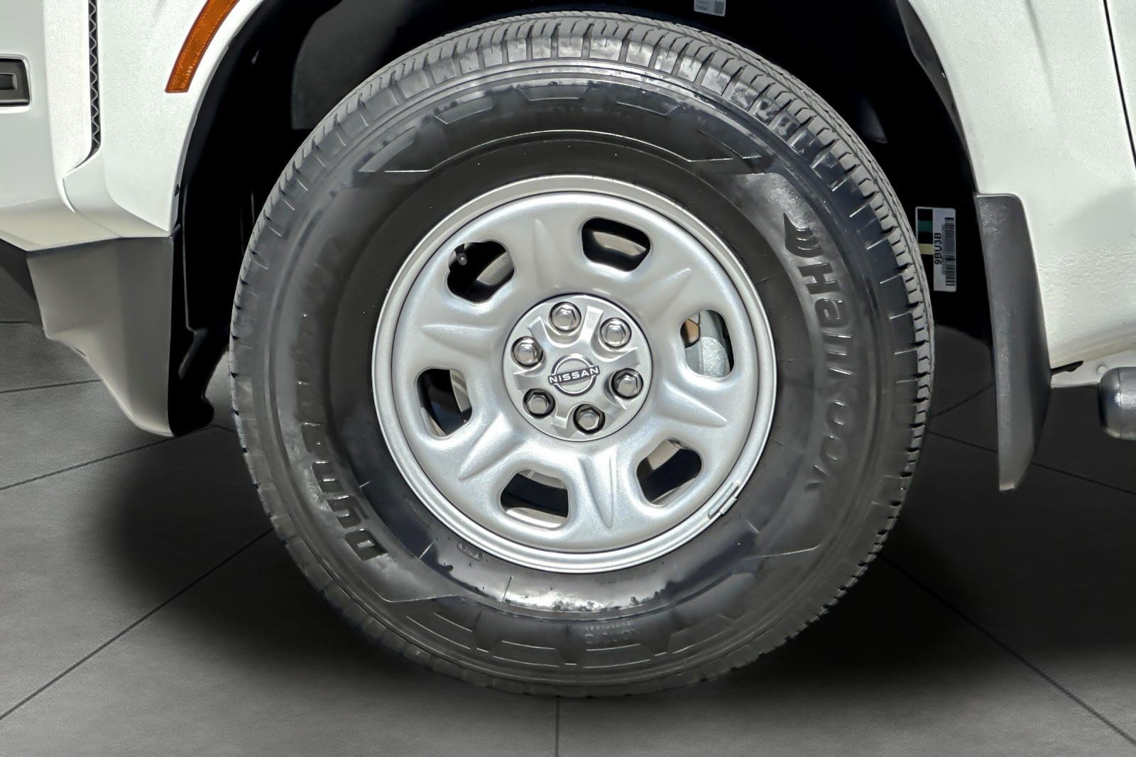 Used 2024 Nissan Frontier S AWD/4WD image 23