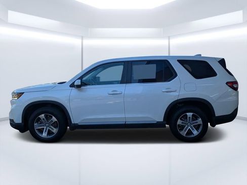 Used 2024 Honda Pilot EX-L image 6