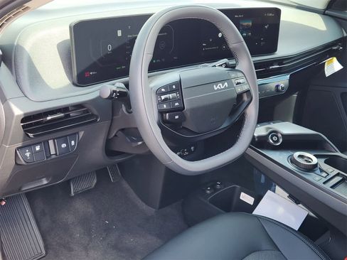 New 2025 Kia EV6 Light image 2
