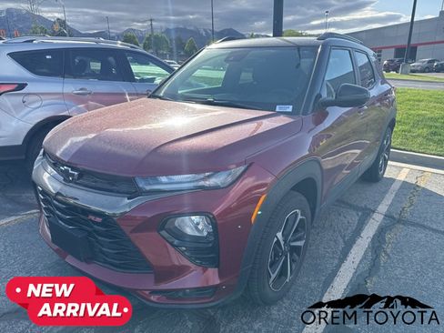 Used 2022 Chevrolet TrailBlazer RS w/ Technology Package image 9