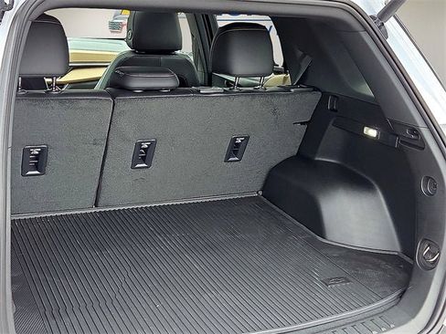 New 2026 Chevrolet Equinox ACTIV w/ Convenience Package III image 11