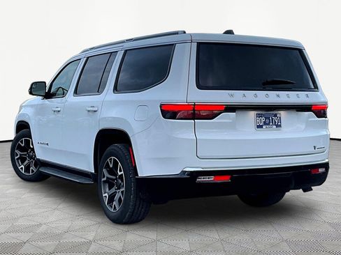 Used 2024 Jeep Wagoneer Series III w/ Flexible Seating Group AWD/4WD image 4
