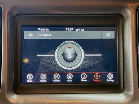 Used 2022 Dodge Challenger SXT RWD image 13