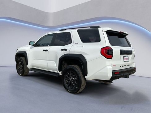 Used 2025 Toyota 4Runner SR5 AWD/4WD image 3