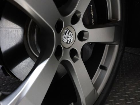 Used 2023 Porsche Macan image 63