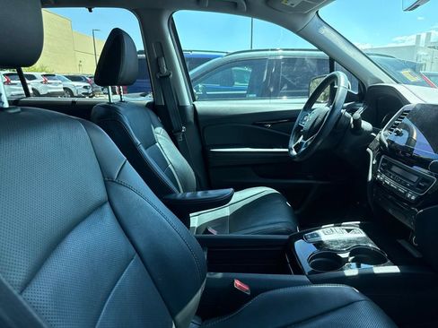 Used 2022 Honda Pilot Elite image 3