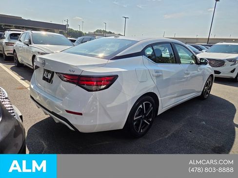 Used 2024 Nissan Sentra SV FWD image 13