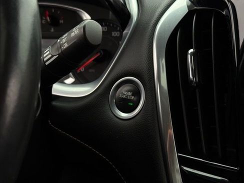 Used 2020 Chevrolet Traverse Premier w/ Redline Edition image 31