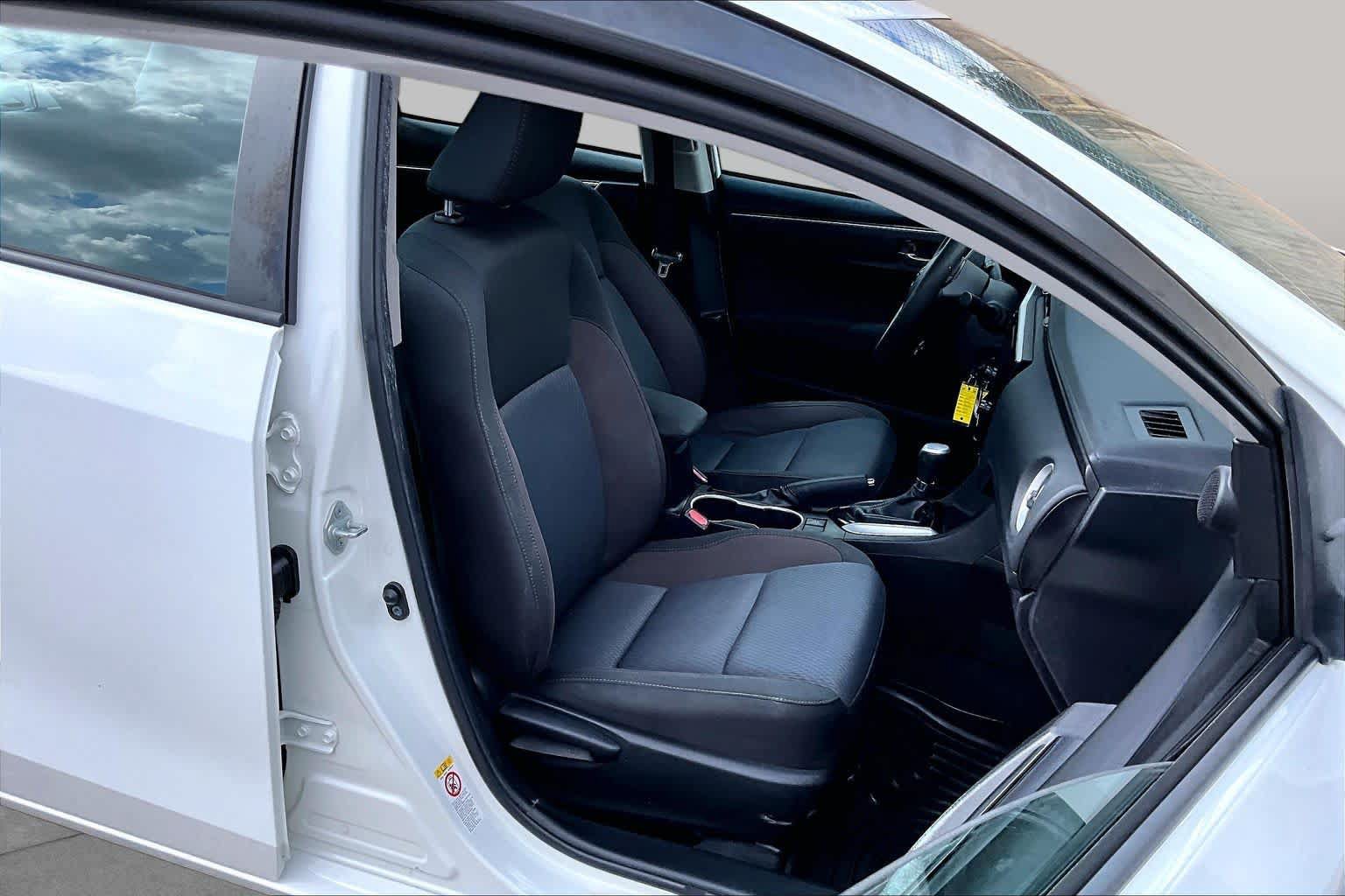 Used 2019 Toyota Corolla LE FWD image 9