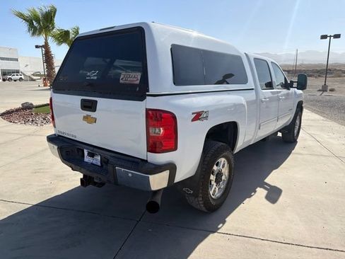 Used 2014 Chevrolet Silverado 2500 LTZ w/ LTZ Plus Package AWD/4WD image 3
