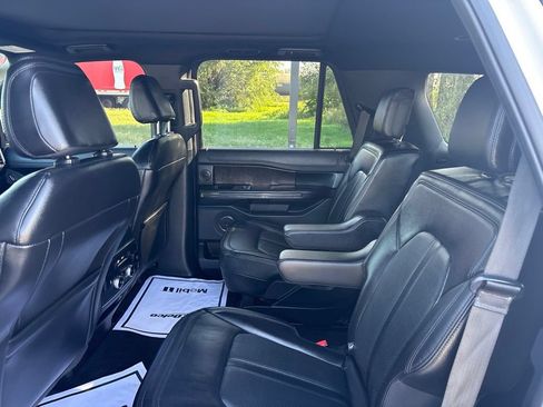Used 2021 Ford Expedition Limited AWD/4WD image 21
