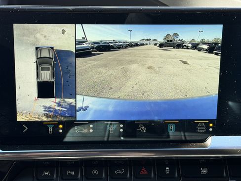 Used 2022 GMC Sierra 1500 SLT w/ SLT Premium Plus Package image 53