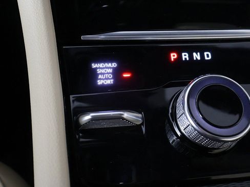 Used 2024 Jeep Grand Cherokee Limited AWD/4WD image 48