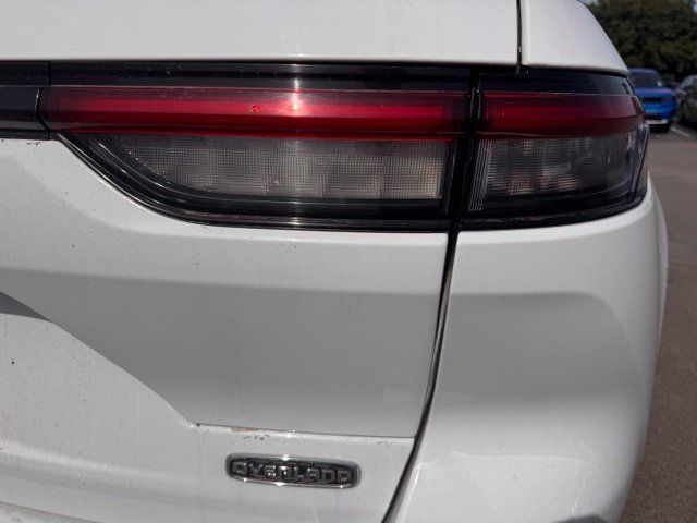 Used 2023 Jeep Grand Cherokee Overland w/ Luxury Tech Group IV AWD/4WD image 11