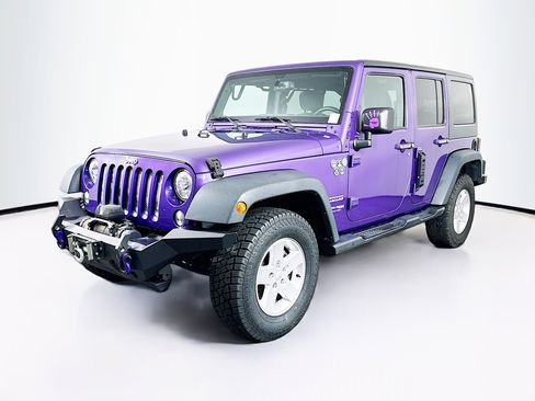Used 2018 Jeep Wrangler Unlimited Sport S AWD/4WD image 3