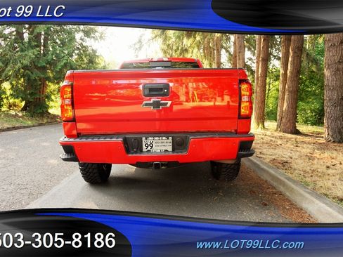 Used 2018 Chevrolet Silverado 1500 LT w/ All Star Edition image 10