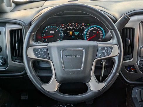 Used 2017 GMC Sierra 2500 Denali w/ Suspension Package, Off-Road AWD/4WD image 20