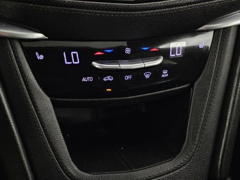 Used 2020 Cadillac XT5 Premium Luxury FWD image 13
