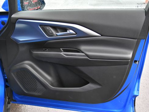 Used 2025 Chevrolet Equinox EV LT w/ Convenience Package image 51