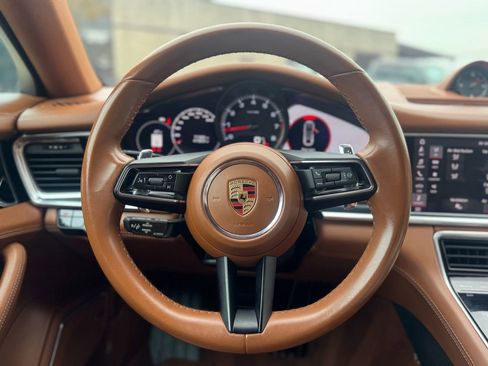 Used 2021 Porsche Panamera 4S Executive w/ Premium Package image 17