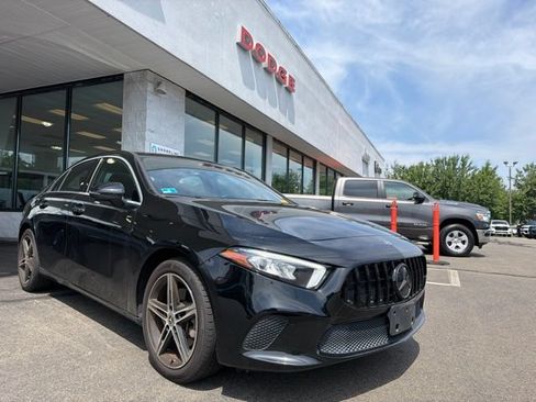 Used 2019 Mercedes-Benz A 220 4MATIC image 3