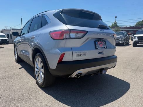 Used 2022 Ford Escape Titanium w/ Titanium Elite Package AWD/4WD image 12