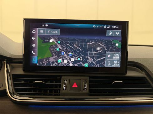 Certified 2025 Audi Q5 e Premium Plus w/ Premium Plus Package AWD/4WD image 24