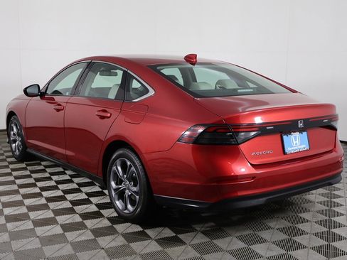Used 2023 Honda Accord EX image 9