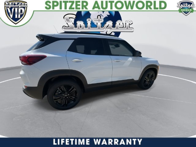 New 2026 Chevrolet TrailBlazer LT w/ Midnight Edition FWD image 9
