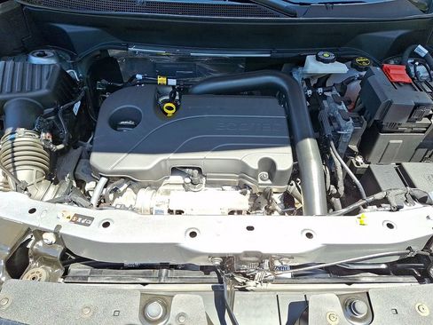 Used 2025 Chevrolet Equinox LT FWD image 28