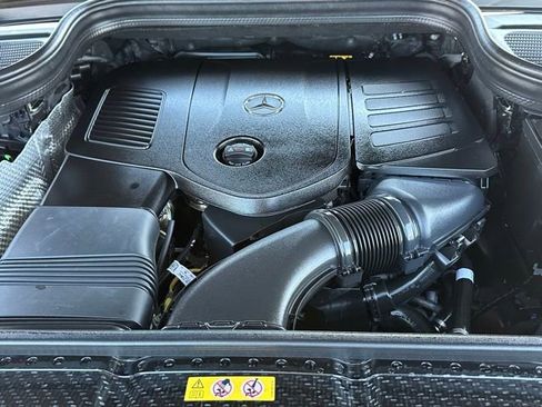 Used 2025 Mercedes-Benz GLE 350 4MATIC image 8