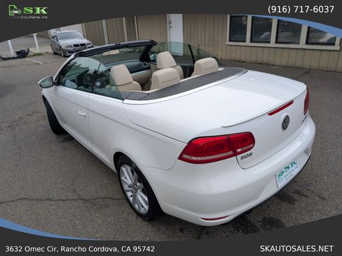 Used 2012 Volkswagen Eos Komfort image 4