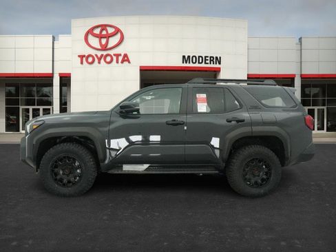 New 2026 Toyota 4Runner TRD Off-Road image 10