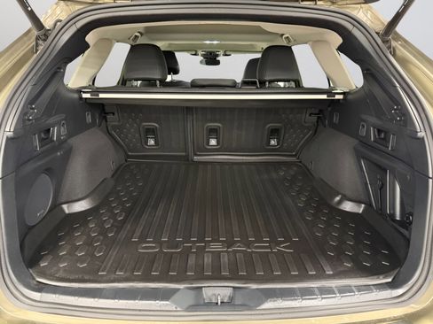 Used 2023 Subaru Outback Touring image 9