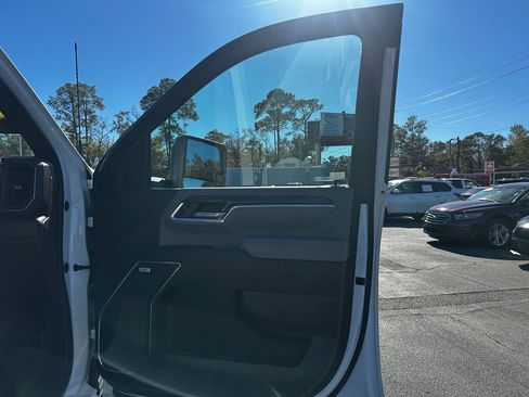 Used 2024 Chevrolet Silverado 3500 LTZ image 42