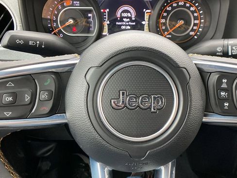 Used 2024 Jeep Wrangler Sahara w/ Safety Group image 19