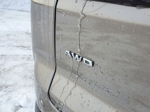 Certified 2023 Cadillac XT4 Premium Luxury w/ Cold Weather Package image 16