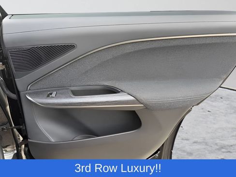 Used 2026 Lucid Gravity Grand Touring AWD/4WD image 28